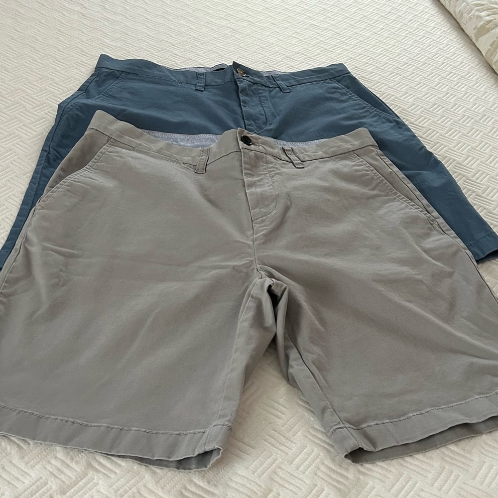 Two pair of Tommy Hilfiger flat front shorts size 34W